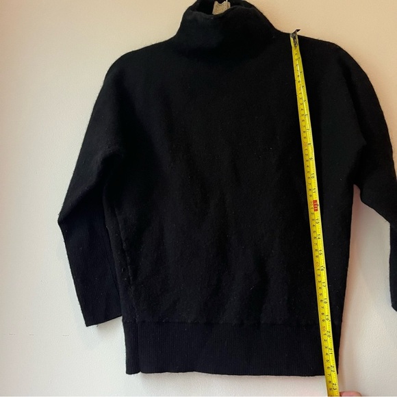 Telluride 100% Merino Wool Black Turtleneck Sweater Medium Minimalist Warm - Picture 4 of 8